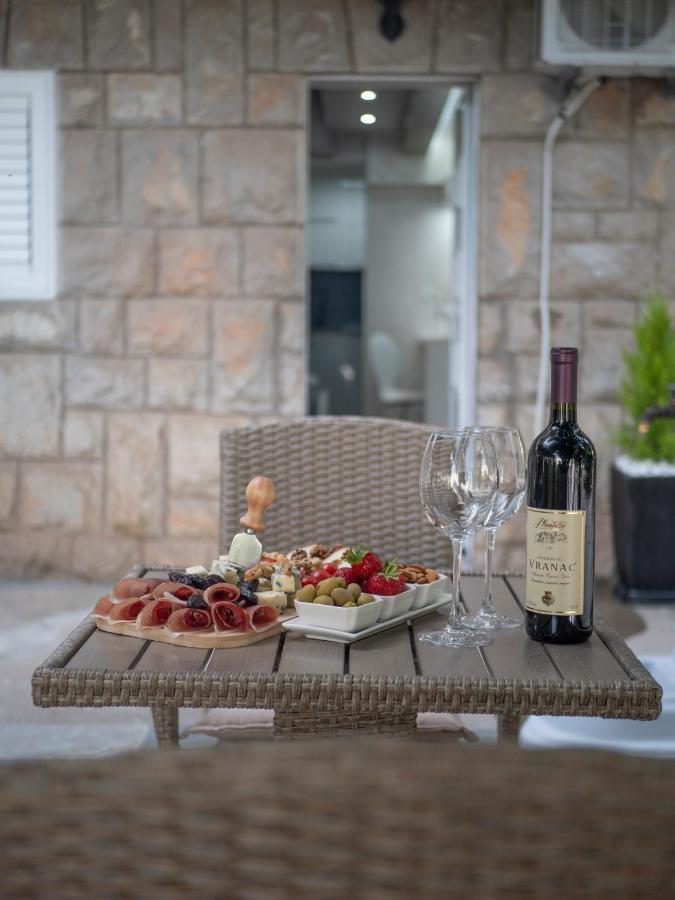 בודווה Luxury Boutique Studio מראה חיצוני תמונה